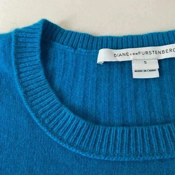 Diane Von Furstenberg Cashmere Sweater - Small - Picture 5 of 5